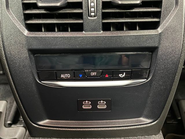 2025 BMW 3 Series 330i xDrive - 22957273 - 22