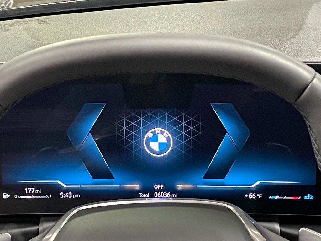 2025 BMW 3 Series 330i xDrive - 22957273 - 29