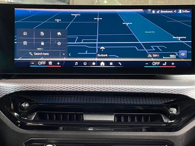 2025 BMW 3 Series 330i xDrive - 22957273 - 37