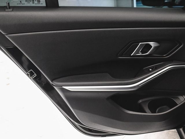 2025 BMW 3 Series 330i xDrive - 22956763 - 10