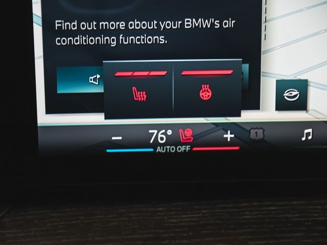 2025 BMW 3 Series 330i xDrive - 22956763 - 27