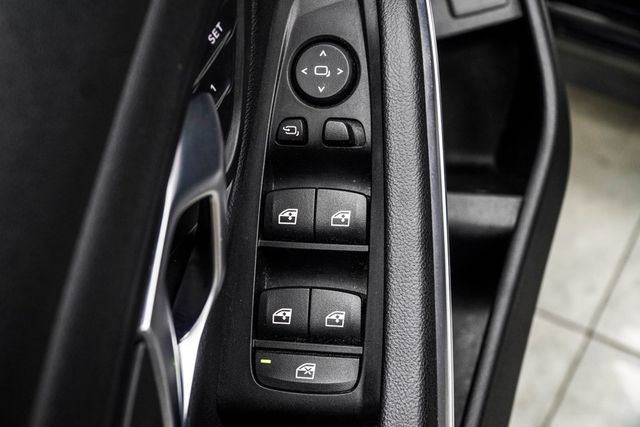 2025 BMW 3 Series 330i xDrive - 23066548 - 34