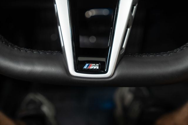 2025 BMW 3 Series 330i xDrive - 22905313 - 17