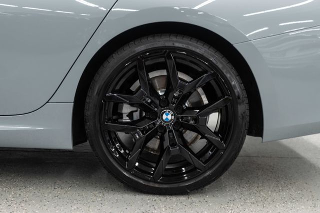 2025 BMW 3 Series 330i xDrive - 22905313 - 43
