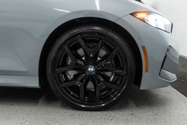 2025 BMW 3 Series 330i xDrive - 22905313 - 45