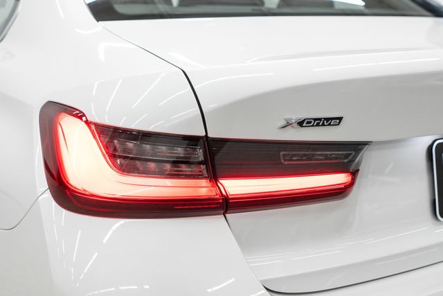 2025 BMW 3 Series 330i xDrive - 22923883 - 41