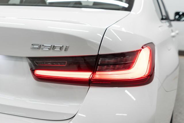 2025 BMW 3 Series 330i xDrive - 22923883 - 42
