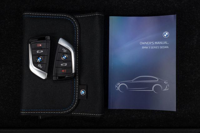 2025 BMW 3 Series 330i xDrive - 22923883 - 52