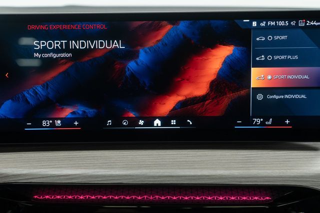 2025 BMW 3 Series 330i xDrive - 22956400 - 23