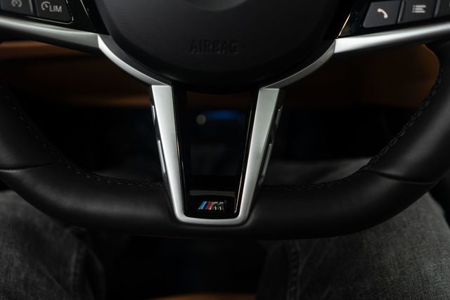 2025 BMW 3 Series 330i xDrive - 22958170 - 16