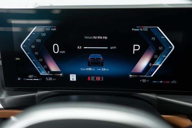 2025 BMW 3 Series 330i xDrive - 22958170 - 17