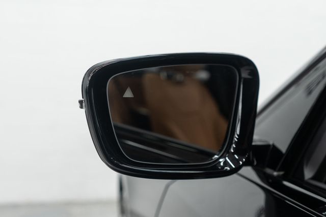 2025 BMW 3 Series 330i xDrive - 22958170 - 46