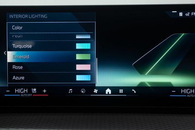 2025 BMW 3 Series 330i xDrive - 22958173 - 23