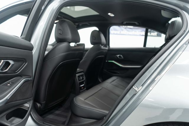 2025 BMW 3 Series 330i xDrive - 22958173 - 27