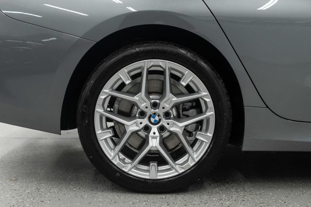 2025 BMW 3 Series 330i xDrive - 22958173 - 36