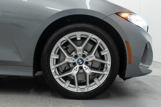 2025 BMW 3 Series 330i xDrive - 22958173 - 37