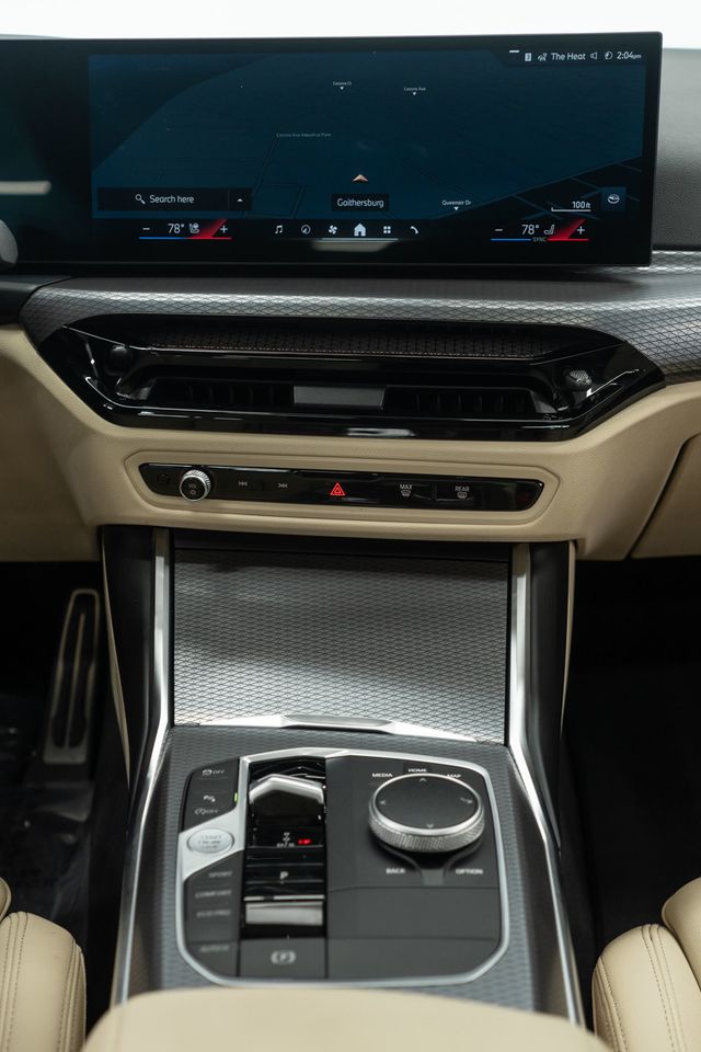 2025 BMW 3 Series 330i xDrive - 22959413 - 18