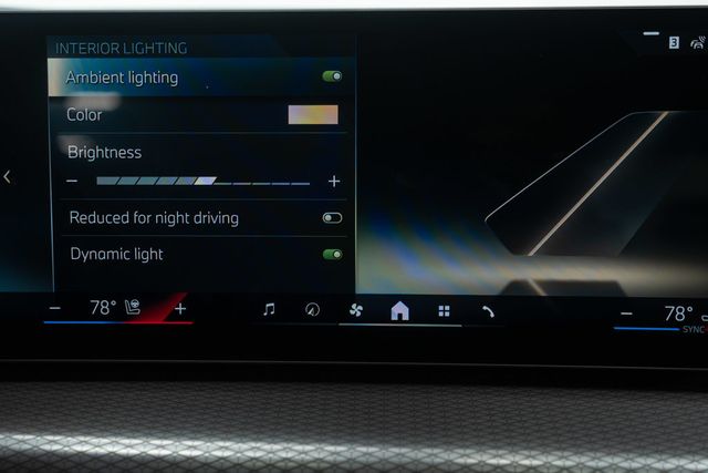 2025 BMW 3 Series 330i xDrive - 22959413 - 26