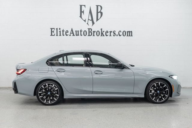 2025 BMW 3 Series 330i xDrive - 22959413 - 4