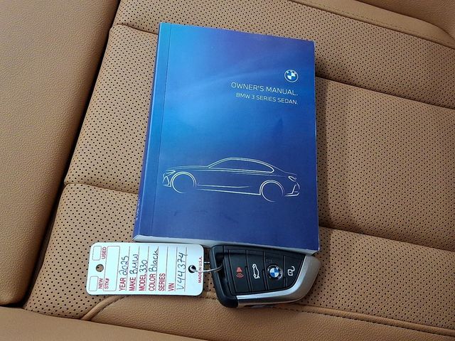 2025 BMW 3 Series 330i xDrive - 22991219 - 29