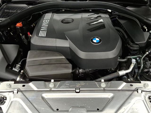 2025 BMW 3 Series 330i xDrive - 22991219 - 32