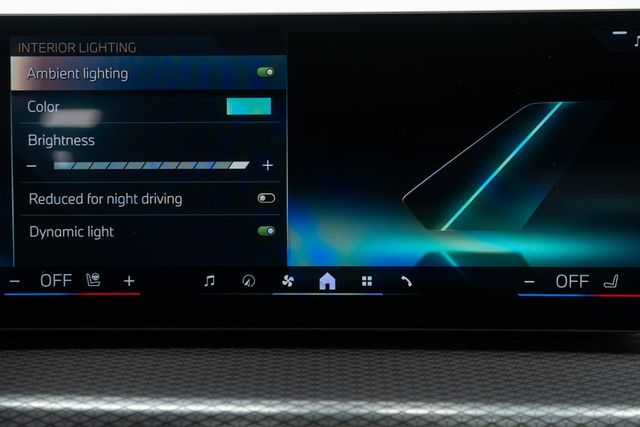 2025 BMW 3 Series 330i xDrive - 23012870 - 20