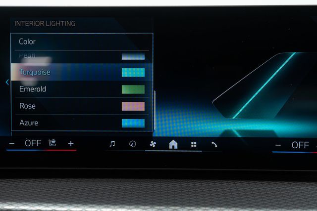 2025 BMW 3 Series 330i xDrive - 23012870 - 21