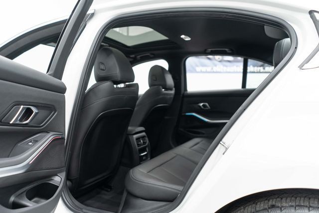 2025 BMW 3 Series 330i xDrive - 23012870 - 27