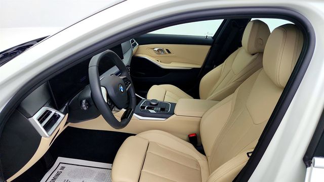2025 BMW 3 Series 330i xDrive Sedan w/ Convenience Package - 23022960 - 18