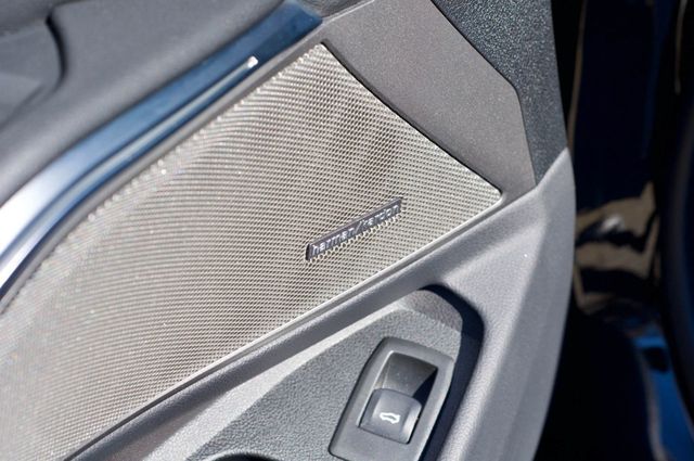 2025 BMW 3 Series LocalTrade/M-340-X-Drive/DrivingAssistanceProfessionalPkg/NAV - 22984445 - 23