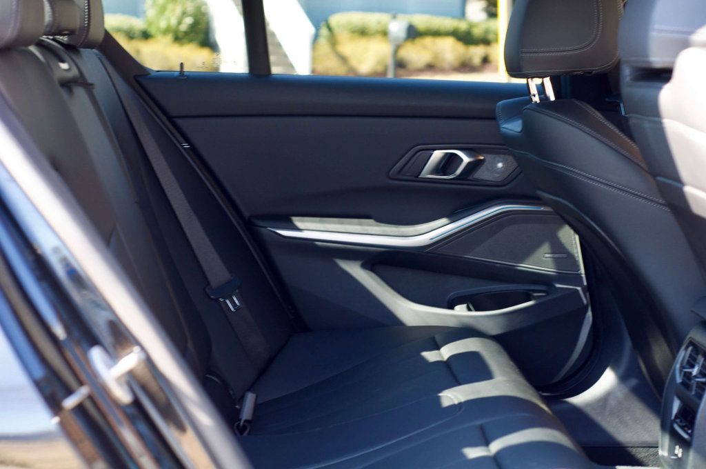 2025 BMW 3 Series LocalTrade/M-340-X-Drive/DrivingAssistanceProfessionalPkg/NAV - 22984445 - 42