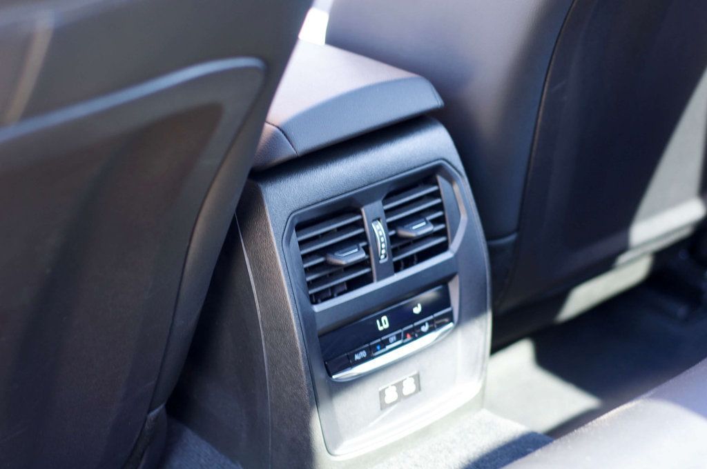 2025 BMW 3 Series LocalTrade/M-340-X-Drive/DrivingAssistanceProfessionalPkg/NAV - 22984445 - 44