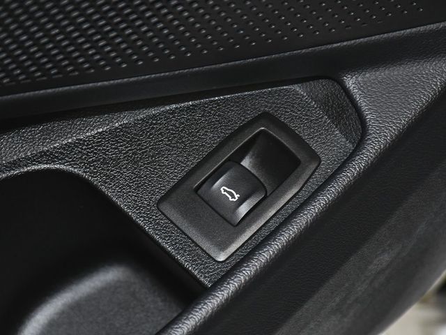 2025 BMW 3 Series M340i xDrive - 23046118 - 66