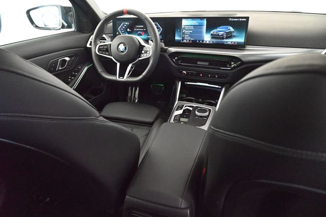 2025 BMW 3 Series M340i xDrive - 23032388 - 3