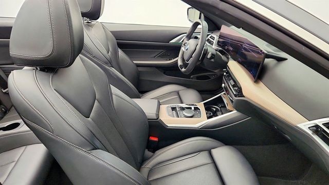 2025 BMW 4 Series 430i Convertible w/ Premium Pkg, Navigation & Power Soft Top - 22999642 - 24