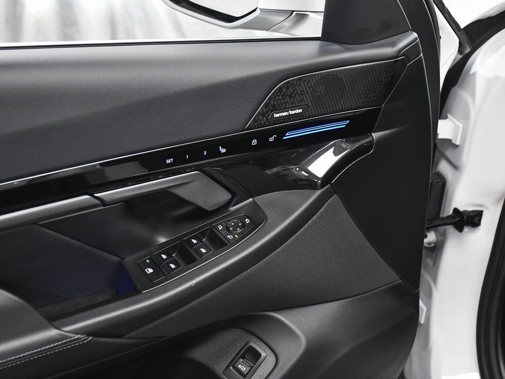 2025 Bmw 530i photo 10
