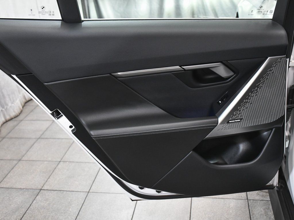 2025 Bmw 530i photo 13