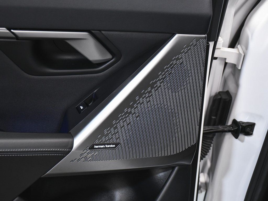 2025 Bmw 530i photo 14