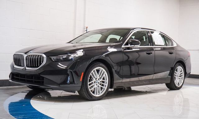 2025 BMW 5 Series 530i - 23038998 - 3