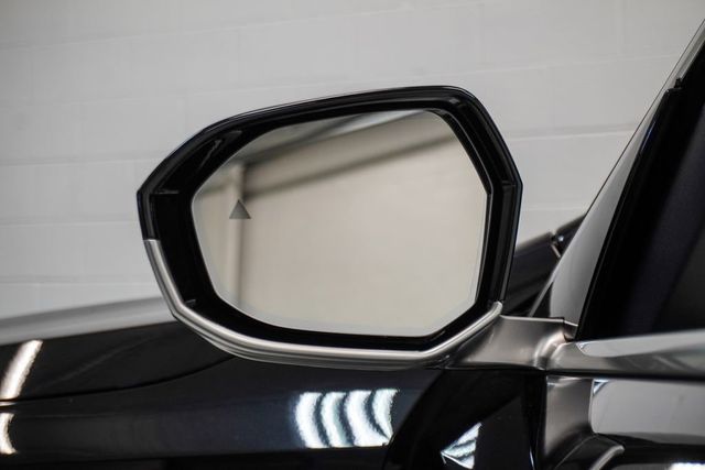 2025 BMW 5 Series 530i - 23038998 - 40