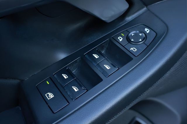 2025 BMW 5 Series 530i - 23044493 - 36