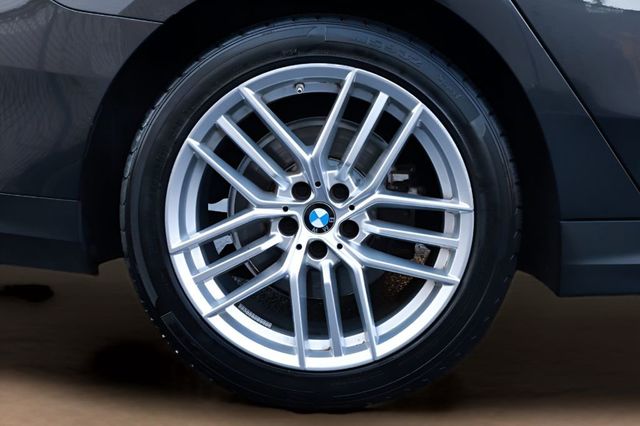 2025 BMW 5 Series 530i - 23044493 - 38