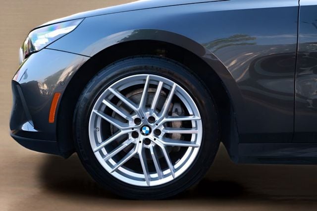 2025 BMW 5 Series 530i - 23044493 - 5