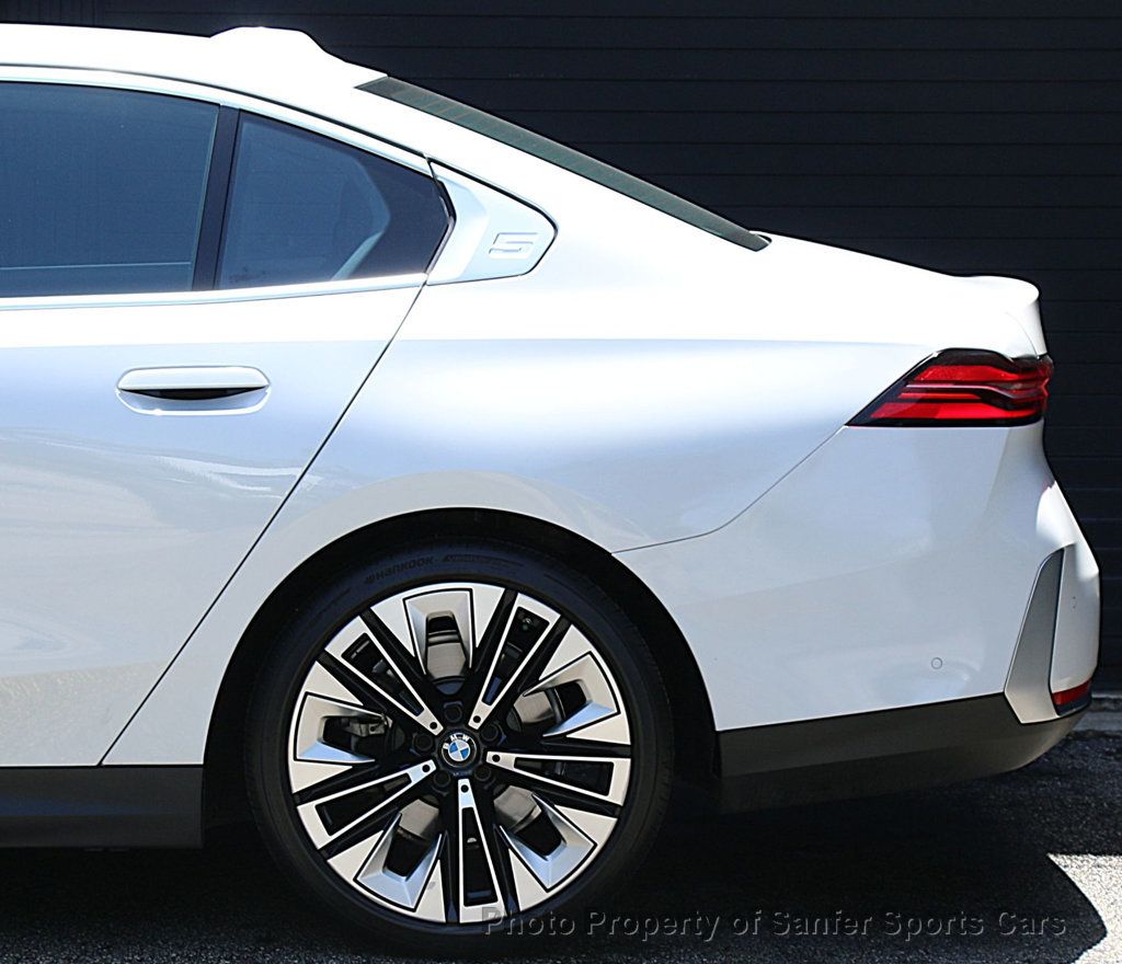 2025 BMW 5 Series 530i - 23068519 - 15