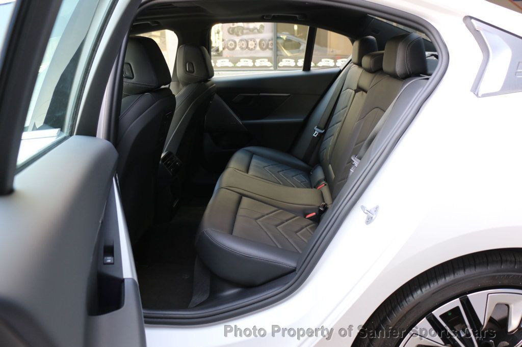 2025 BMW 5 Series 530i - 23068519 - 27
