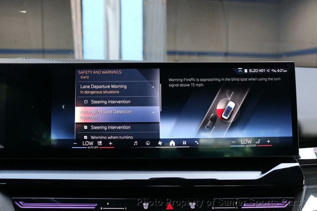 2025 BMW 5 Series 530i - 23068519 - 32