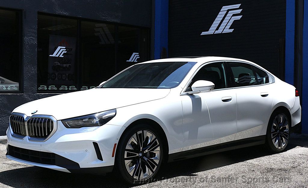 2025 BMW 5 Series 530i - 23068519 - 3