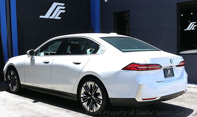 2025 BMW 5 Series 530i - 23068519 - 4