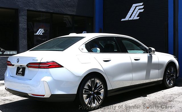 2025 BMW 5 Series 530i - 23068519 - 5