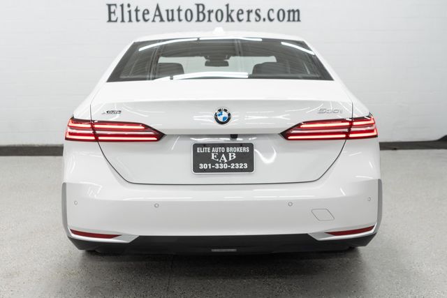 2025 BMW 5 Series 530i xDrive - 22885019 - 3